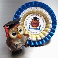 Значки для выпускников, учащихся и педагогов